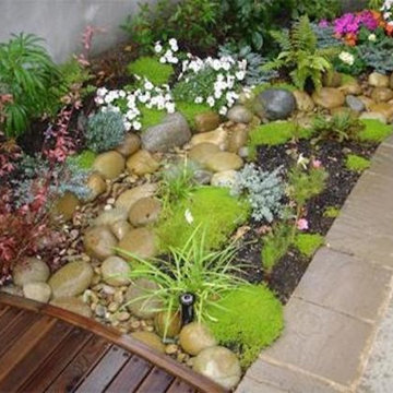 Seasonal stream, dry stream, Rain Garden