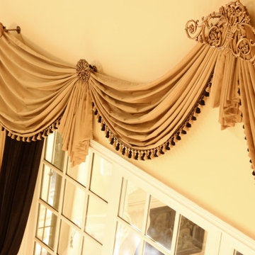 CURTAINS AND DRAPES