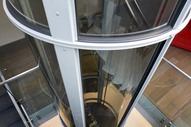 Example of a large trendy balcony design in Miami