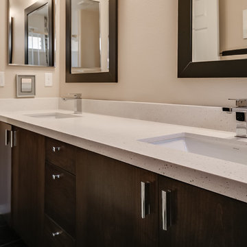 Signal Hill Guest Bathroom
