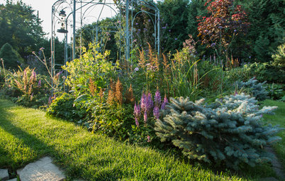 My Houzz: A Canadian Garden Is Well-Prepared for the Cold Weather Ahead