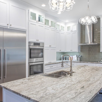 A Stunning 90’s Kitchen Transformation