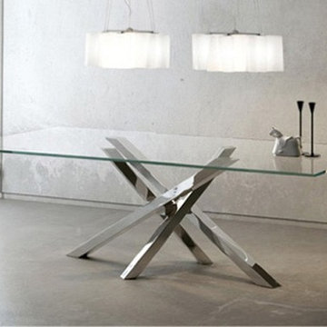 Modern Italian dining tables