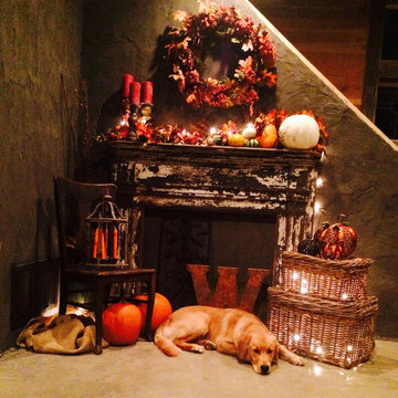 Fall Decorations at Wolf Den Farm