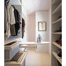 Bathroom/Closet
