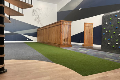 Example of an urban home gym design in Atlanta