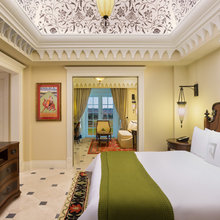 hall crown