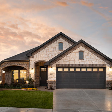 Kingspoint Model Home - Dusk