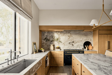 Kitchen - kitchen idea in Phoenix