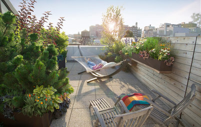 Stickybeak of the Week: Manhattan Rooftop Becomes Sky-High Oasis