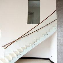 curved glass balustrade stairs