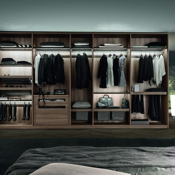 Tecnopolis Free Walk-in Closet Arrangement #1, Presotto Italy