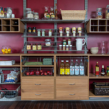 Organized Pantry Shelving