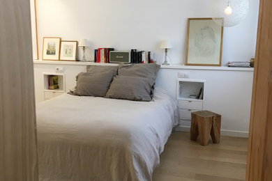 Example of a mid-sized tuscan master bedroom design in Barcelona with white walls