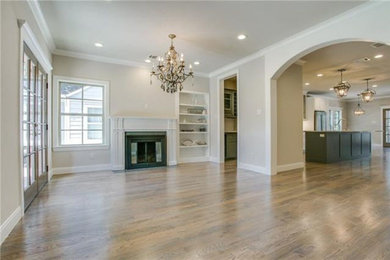 Inspiration for a transitional home design remodel in Dallas