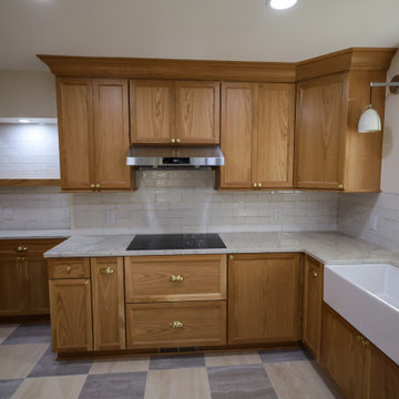 From Ordinary to Extraordinary: White Oak & Quartz Kitchen Renovation