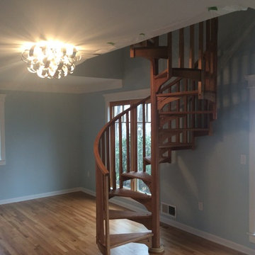 Gymnasium/ couple of bedrooms / loft / couple of bathrooms
