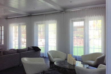 Family room - contemporary family room idea in New York