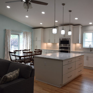 Spacious Kitchen with Ample Storage