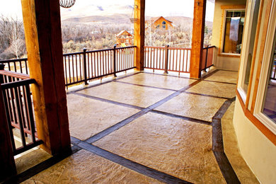 Inspiration for a contemporary patio remodel in Dallas