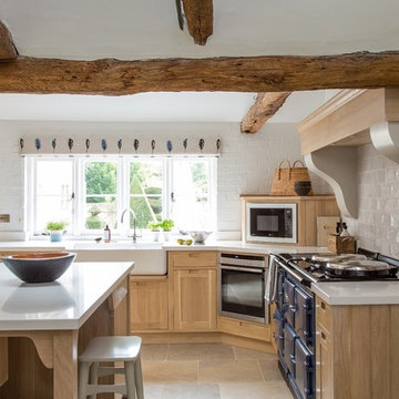 shaker kitchen in limed oak