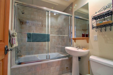 Bathroom - bathroom idea in Los Angeles