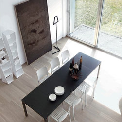 Chat Table by Bonaldo - Dining Tables