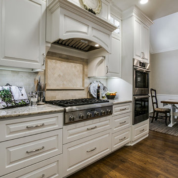 Kitchen, Living Area, and Laundry Room (Ross Downs, Colleyville)