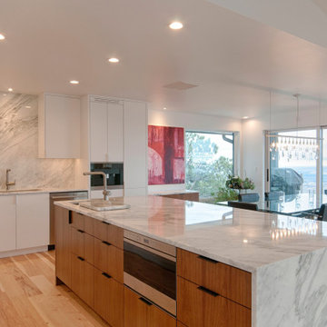 Kitchen & Dining Area w View