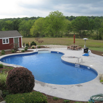 Warwick vinyl liner pool