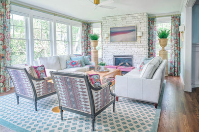 Example of a transitional home design design in Cincinnati