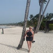 Shari Lou's photo