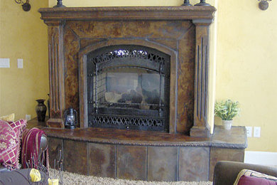 Example of a classic living room design in Dallas