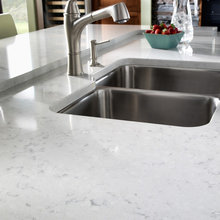 Kitchen condo