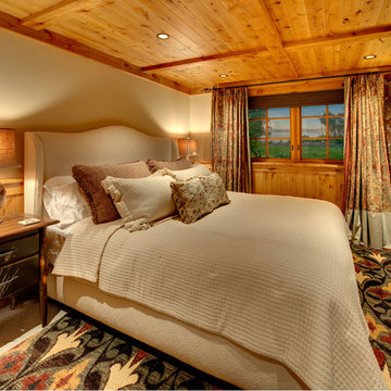 OLD TAHOE HOUSE