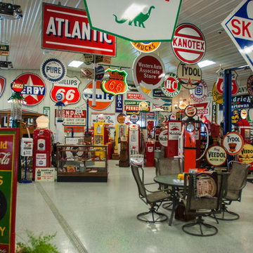 Rex & Kelly's Hobby Garage