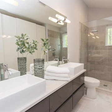 THE WOODLANDS, INDIANA One level living