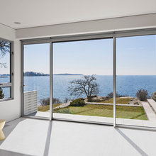 Sliding door
