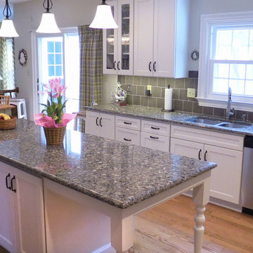 Derwood, MD Kitchen Cabinets and Quartz Coutertops