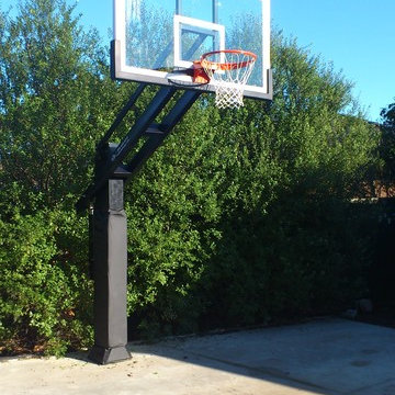 Andrew R's Pro Dunk Diamond Basketball System on a 30x40 in Kealba, XX