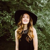 Ariana Derksen's photo