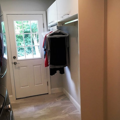 Small transitional home design photo in Philadelphia