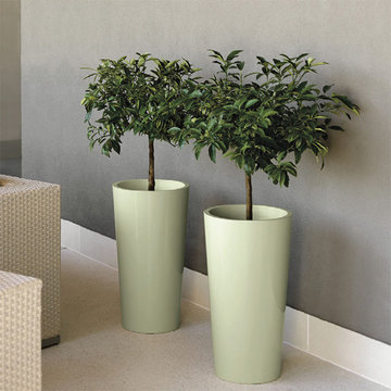 Tuit Tall Cone Planter