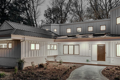 Entryway - contemporary entryway idea in Philadelphia