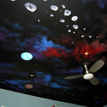 Space Night Sky Ceiling Mural in a kids bedroom by Tom Taylor of MuralArt.com