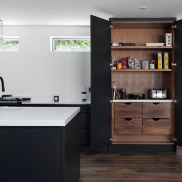 Jonathan Williams Modern Contemporary Collection - Wicklow