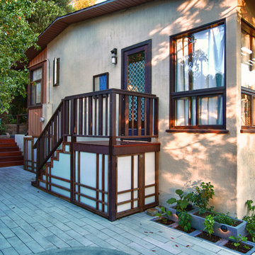 Modern Hillside Home With Deck