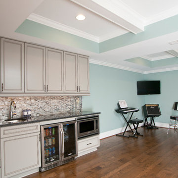 WET BAR/MUSIC ROOM