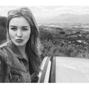 Saskia Williams's photo
