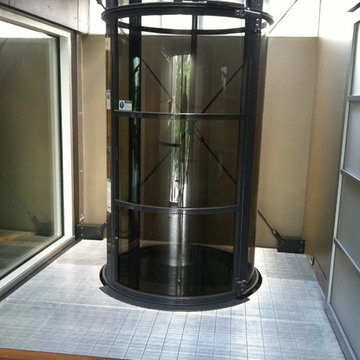 Pneumatic Elevator